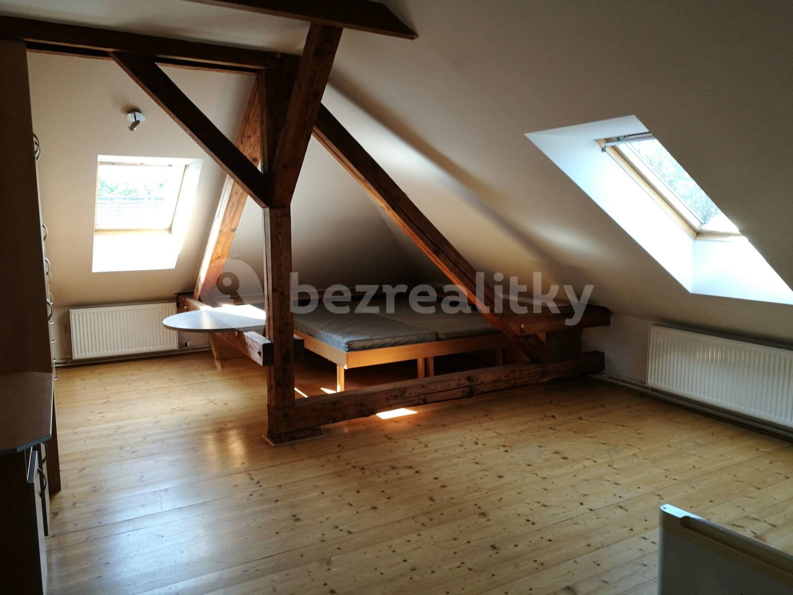 Pronájem bytu 1+kk 43 m², Hálkova, Pečky, Středočeský kraj Pronájem bytu 1+kk 43 m², Hálkova, Pečky, Středočeský kraj