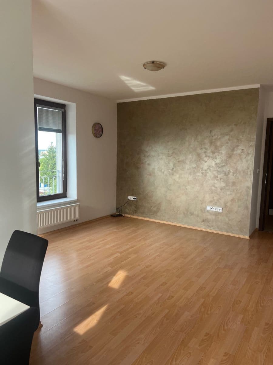 Pronájem bytu 2+kk 53 m², Edvarda Beneše, Přelouč, Pardubický kraj Pronájem bytu 2+kk 53 m², Edvarda Beneše, Přelouč, Pardubický kraj
