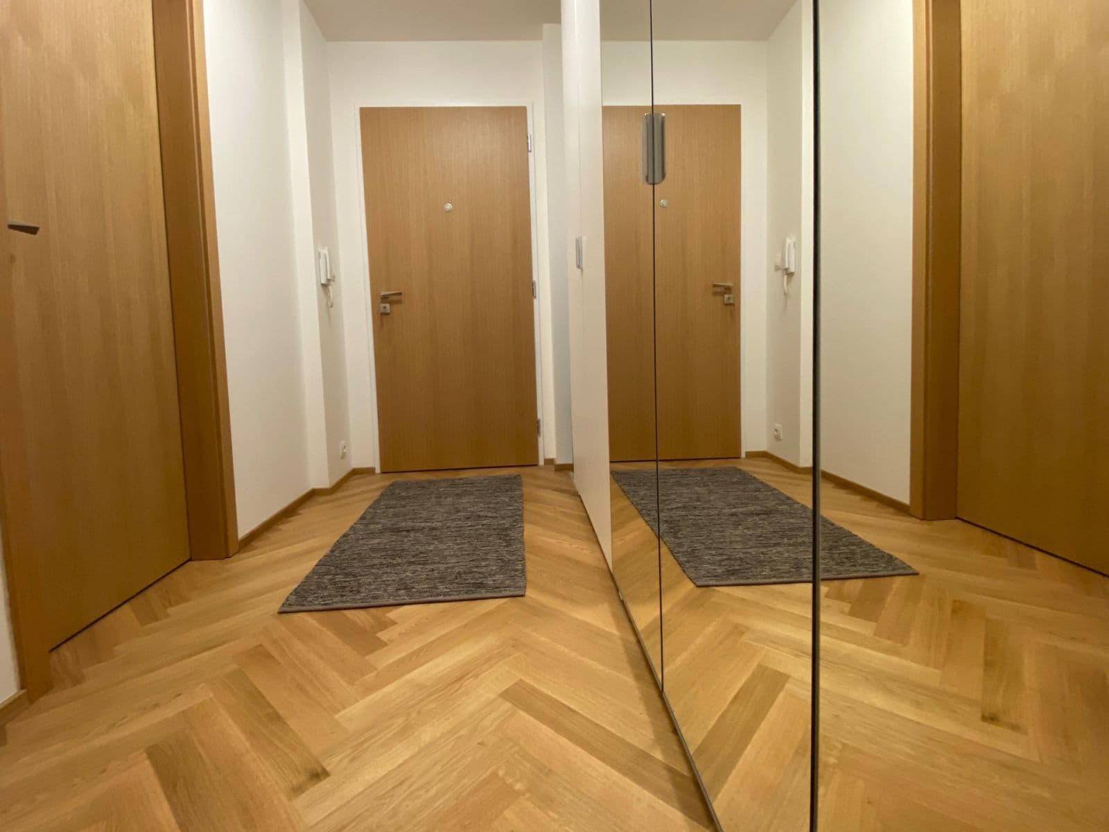 Pronájem bytu 2+kk 50 m², Nemocniční, Praha, Praha Pronájem bytu 2+kk 50 m², Nemocniční, Praha, Praha