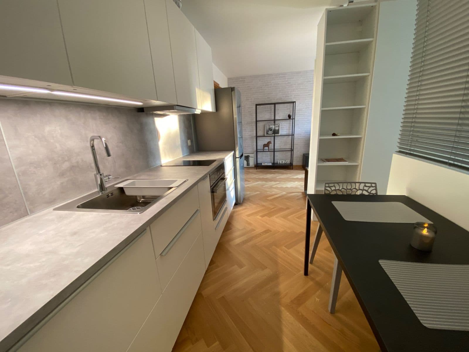 Pronájem bytu 2+kk 50 m², Nemocniční, Praha, Praha Pronájem bytu 2+kk 50 m², Nemocniční, Praha, Praha