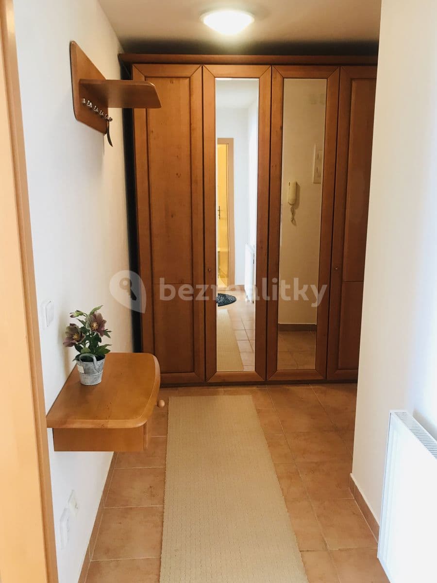 Pronájem bytu 1+kk 40 m², Počernická, Praha, Praha Pronájem bytu 1+kk 40 m², Počernická, Praha, Praha