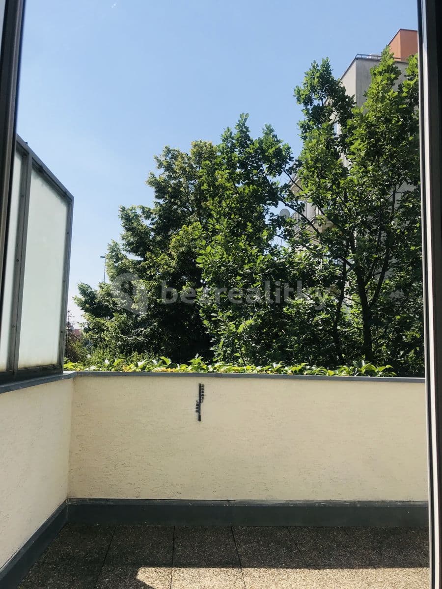 Pronájem bytu 1+kk 40 m², Počernická, Praha, Praha Pronájem bytu 1+kk 40 m², Počernická, Praha, Praha