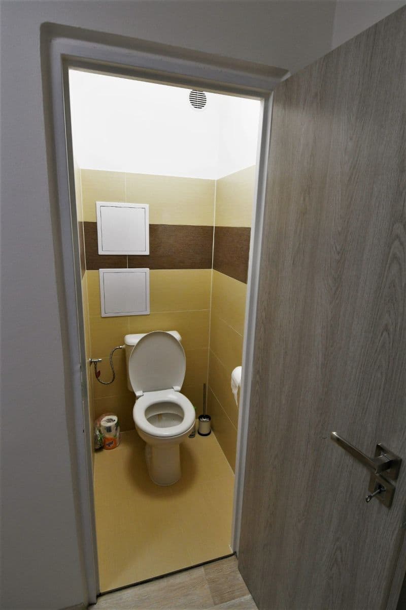 Pronájem bytu 2+1 52 m², Ukrajinská, Kladno, Středočeský kraj Pronájem bytu 2+1 52 m², Ukrajinská, Kladno, Středočeský kraj