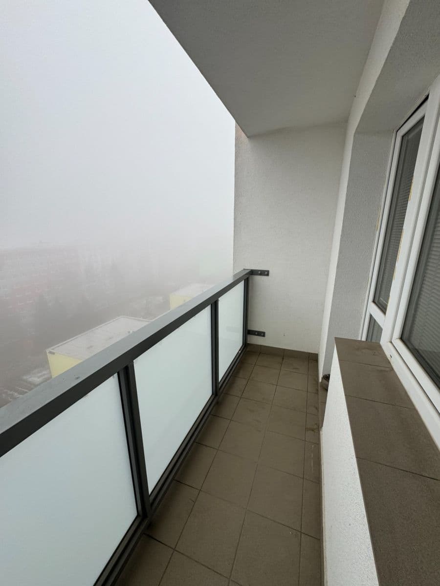 Pronájem bytu 2+1 52 m², Ukrajinská, Kladno, Středočeský kraj Pronájem bytu 2+1 52 m², Ukrajinská, Kladno, Středočeský kraj