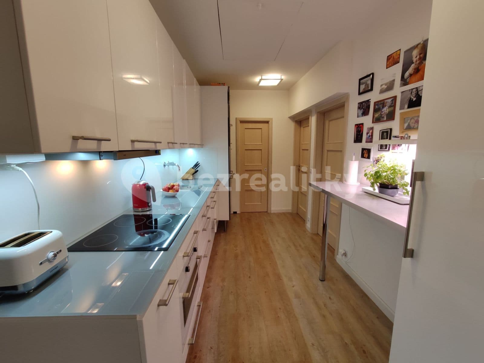 Pronájem bytu 2+kk 50 m², Podolská, Praha, Praha Pronájem bytu 2+kk 50 m², Podolská, Praha, Praha
