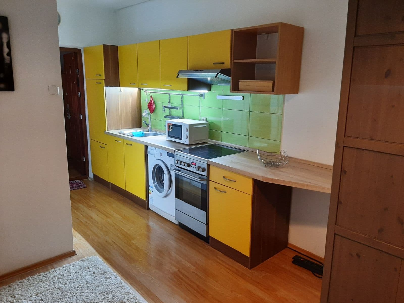 Pronájem bytu Garsoniéra 28 m², Vilová, Petržalka, Bratislavský kraj Pronájem bytu Garsoniéra 28 m², Vilová, Petržalka, Bratislavský kraj