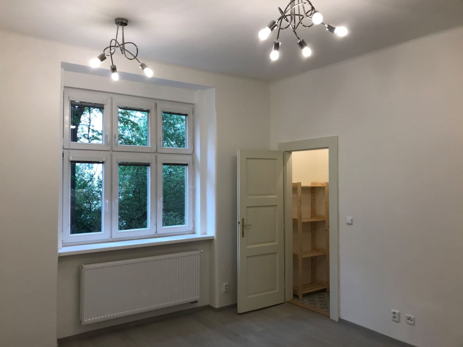 Pronájem bytu 2+kk 57 m², Jeseniova, Praha, Praha Pronájem bytu 2+kk 57 m², Jeseniova, Praha, Praha