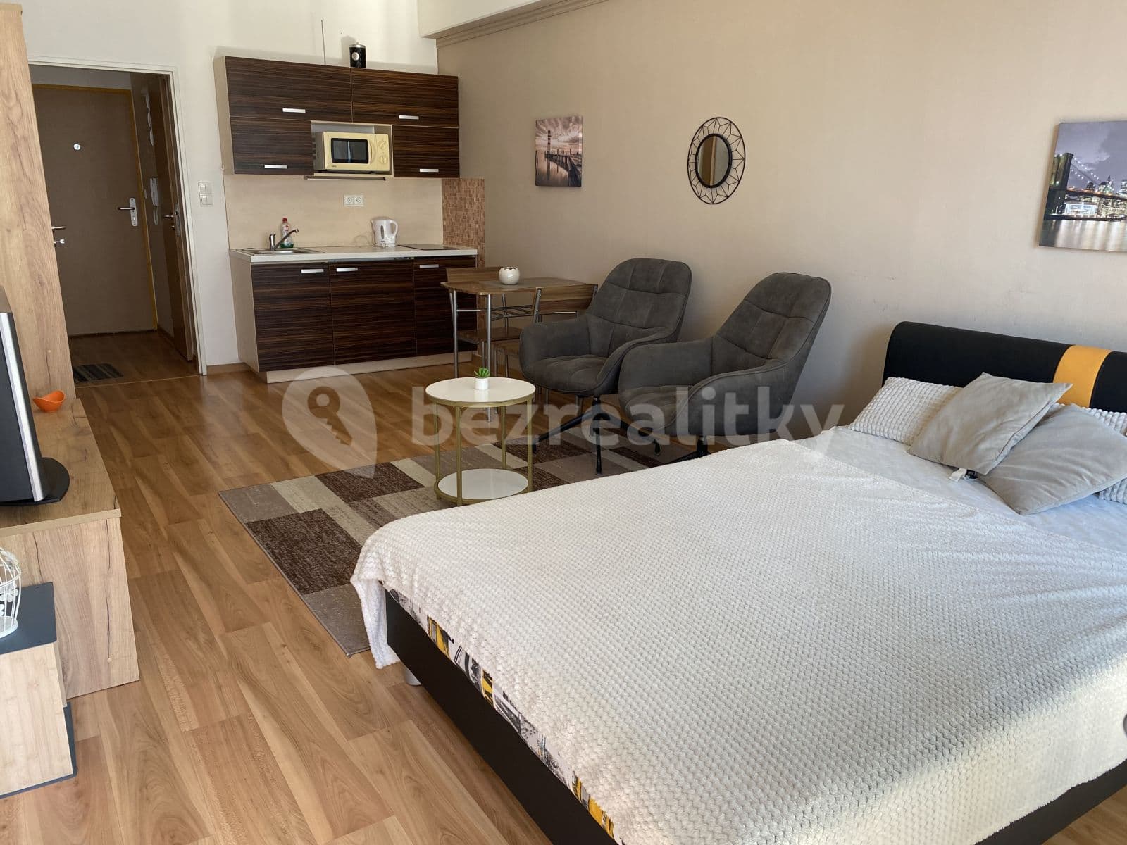 Pronájem bytu 1+kk 32 m², Kavaleristů, Olomouc, Olomoucký kraj Pronájem bytu 1+kk 32 m², Kavaleristů, Olomouc, Olomoucký kraj
