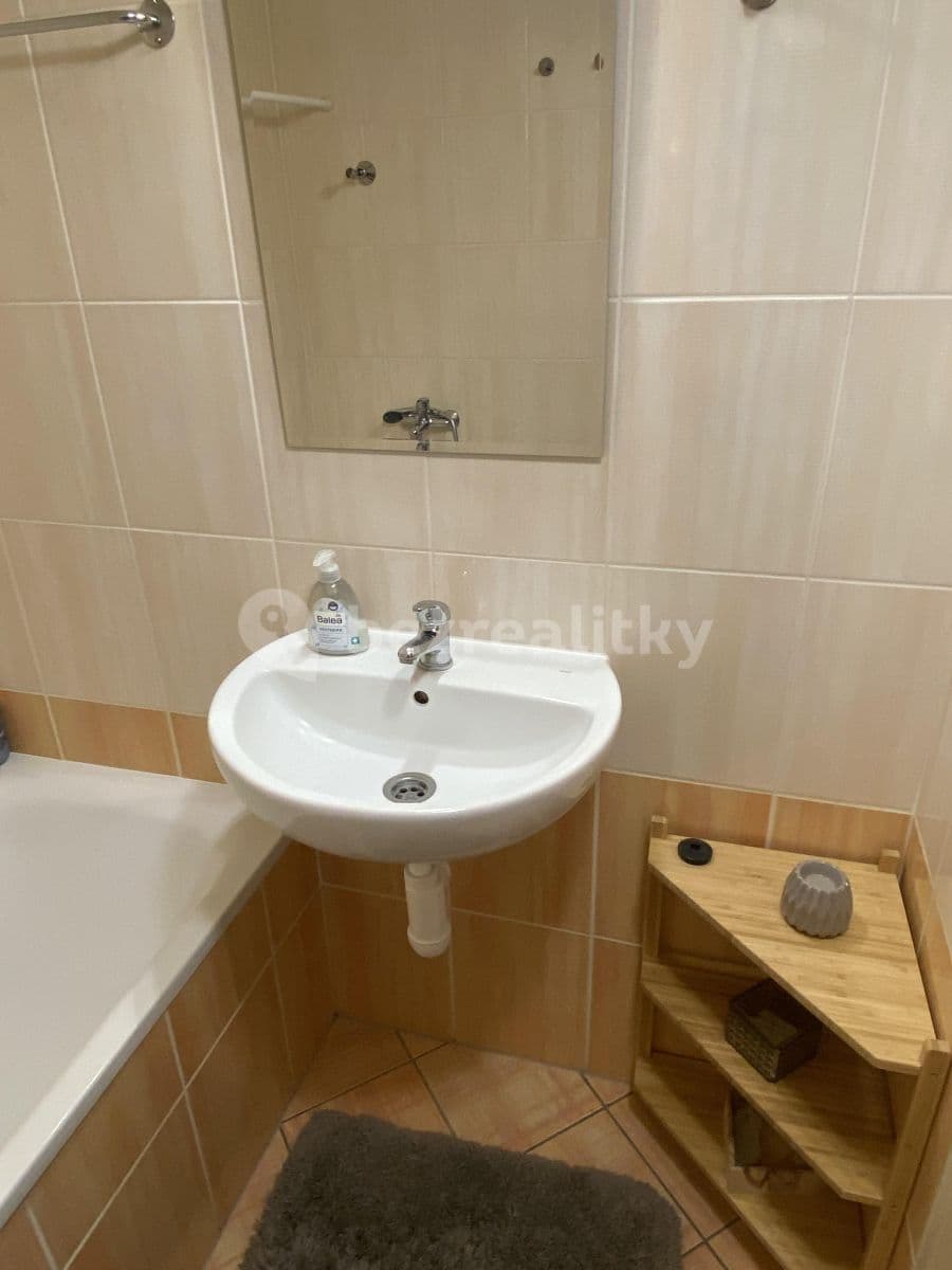 Pronájem bytu 1+kk 32 m², Kavaleristů, Olomouc, Olomoucký kraj Pronájem bytu 1+kk 32 m², Kavaleristů, Olomouc, Olomoucký kraj
