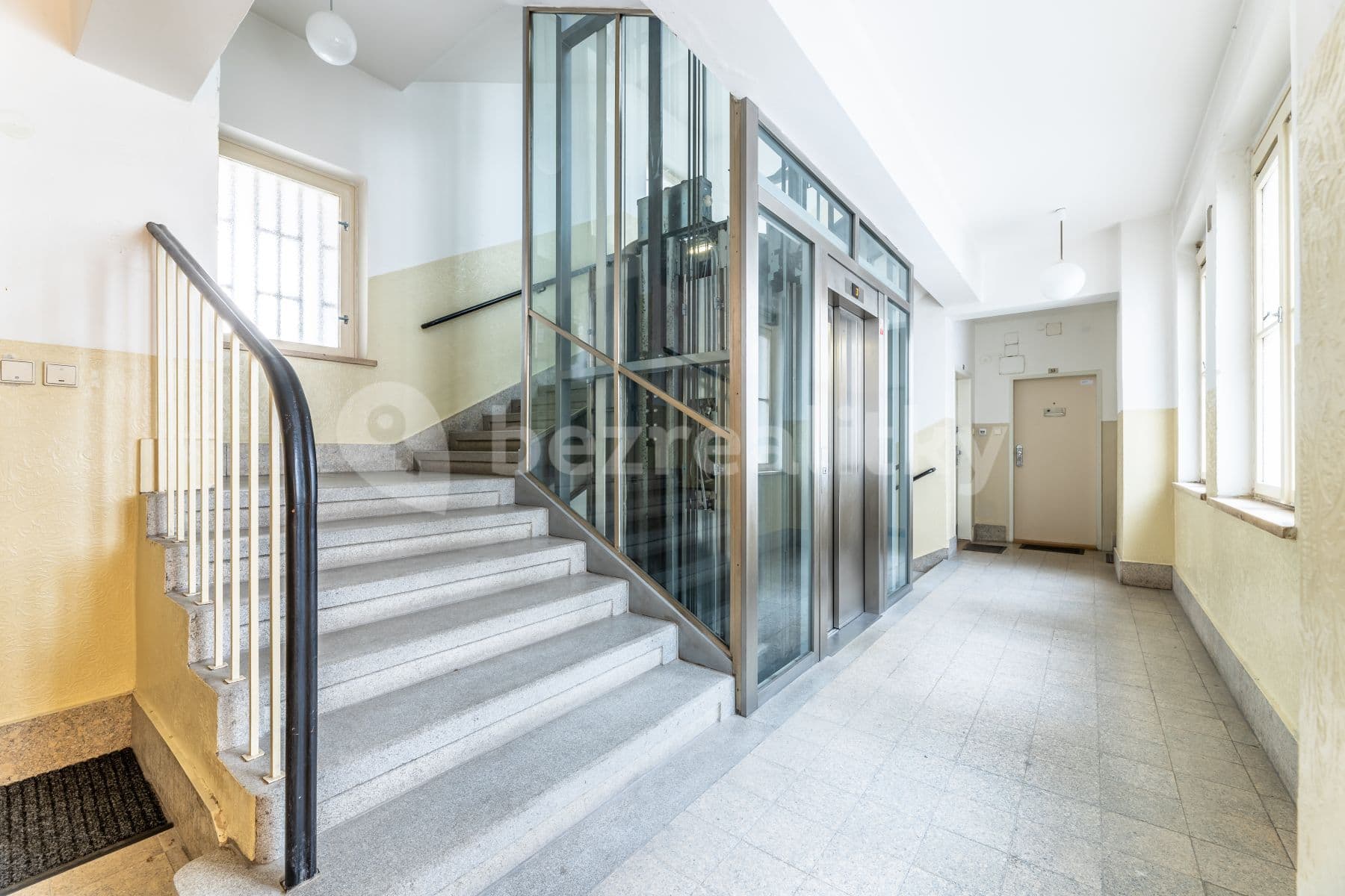 Pronájem bytu 1+1 37 m², Revoluční, Praha, Praha Pronájem bytu 1+1 37 m², Revoluční, Praha, Praha