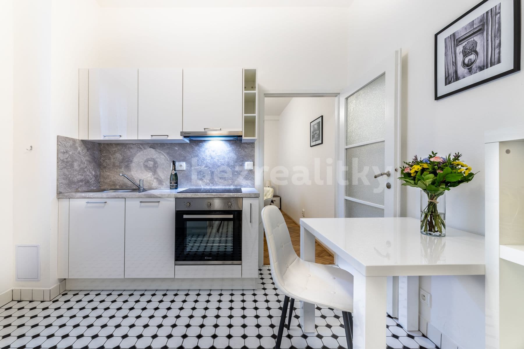 Pronájem bytu 1+1 37 m², Revoluční, Praha, Praha Pronájem bytu 1+1 37 m², Revoluční, Praha, Praha