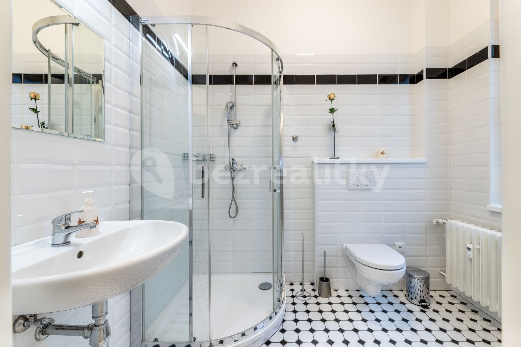 Pronájem bytu 1+1 37 m², Revoluční, Praha, Praha Pronájem bytu 1+1 37 m², Revoluční, Praha, Praha