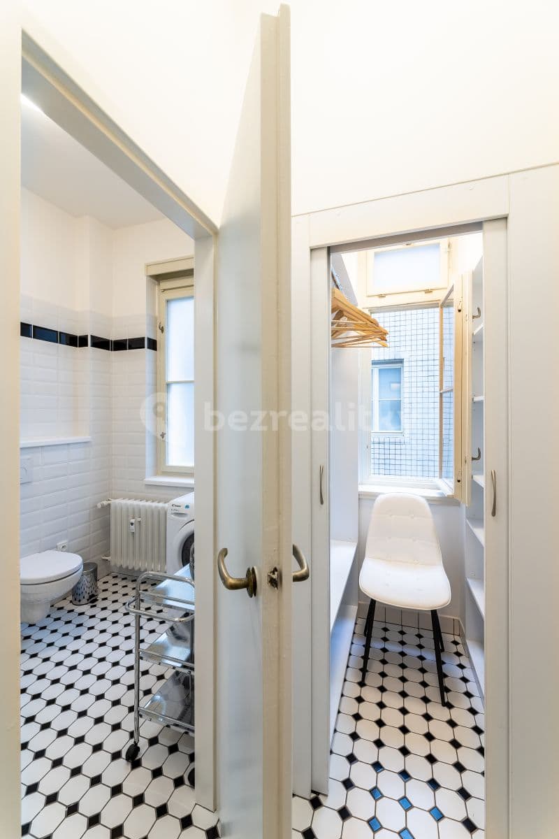 Pronájem bytu 1+1 37 m², Revoluční, Praha, Praha Pronájem bytu 1+1 37 m², Revoluční, Praha, Praha