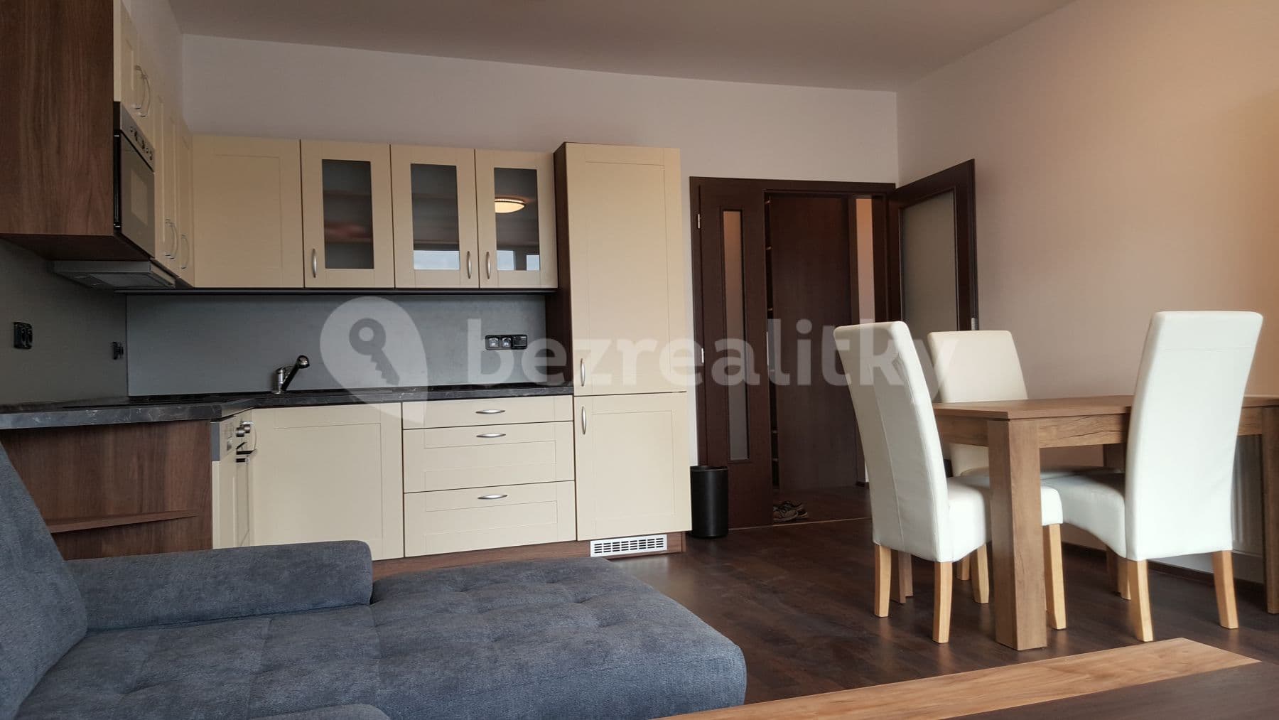 Pronájem bytu 2+kk 61 m², Antonína Petrofa, Hradec Králové, Královéhradecký kraj Pronájem bytu 2+kk 61 m², Antonína Petrofa, Hradec Králové, Královéhradecký kraj