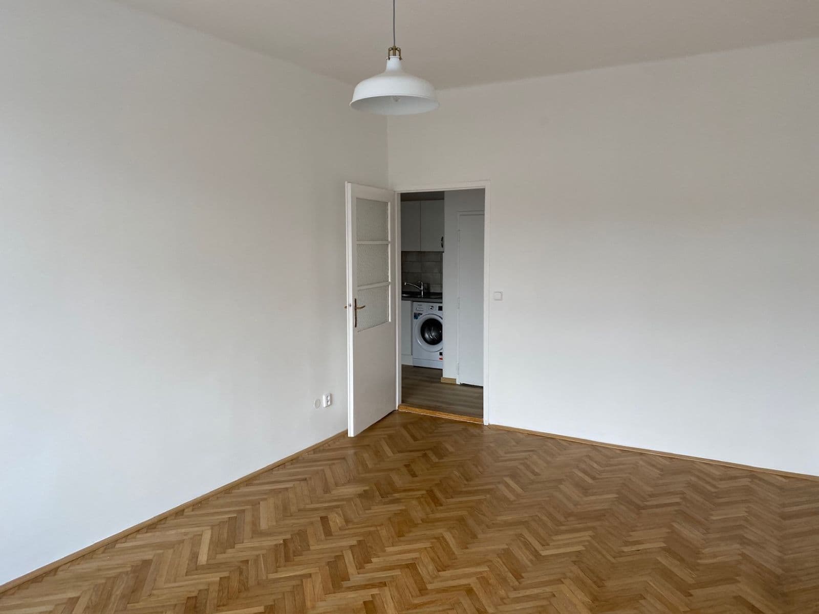 Pronájem bytu 2+kk 50 m², Milady Horákové, Praha, Praha Pronájem bytu 2+kk 50 m², Milady Horákové, Praha, Praha