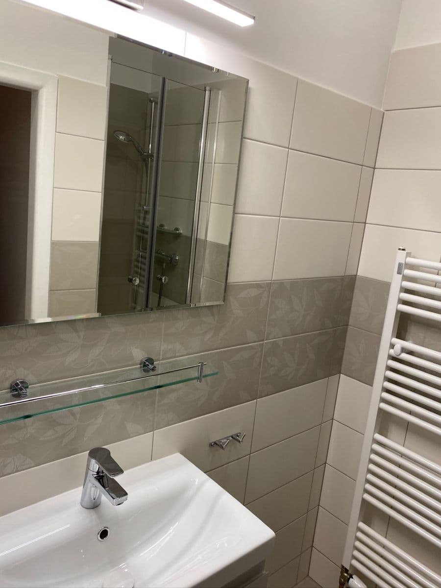 Pronájem bytu 2+kk 50 m², Milady Horákové, Praha, Praha Pronájem bytu 2+kk 50 m², Milady Horákové, Praha, Praha