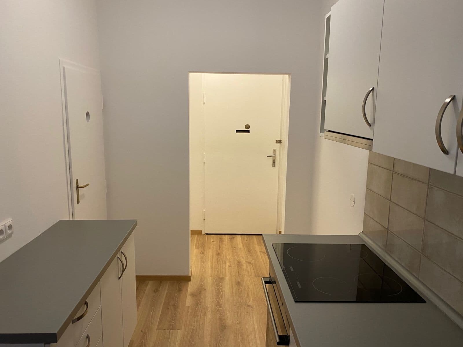 Pronájem bytu 2+kk 50 m², Milady Horákové, Praha, Praha Pronájem bytu 2+kk 50 m², Milady Horákové, Praha, Praha