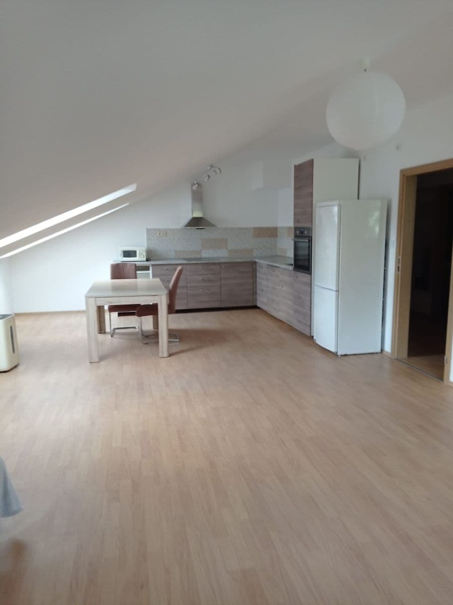 Pronájem bytu 2+kk 74 m², Smetanovo nábřeží, Vyškov, Jihomoravský kraj Pronájem bytu 2+kk 74 m², Smetanovo nábřeží, Vyškov, Jihomoravský kraj