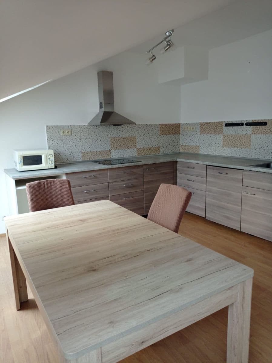 Pronájem bytu 2+kk 74 m², Smetanovo nábřeží, Vyškov, Jihomoravský kraj Pronájem bytu 2+kk 74 m², Smetanovo nábřeží, Vyškov, Jihomoravský kraj