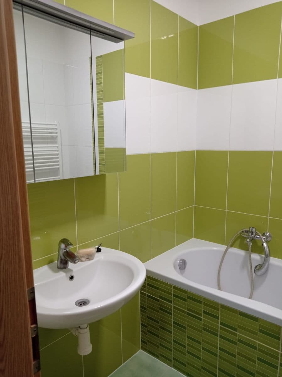 Pronájem bytu 2+kk 74 m², Smetanovo nábřeží, Vyškov, Jihomoravský kraj Pronájem bytu 2+kk 74 m², Smetanovo nábřeží, Vyškov, Jihomoravský kraj