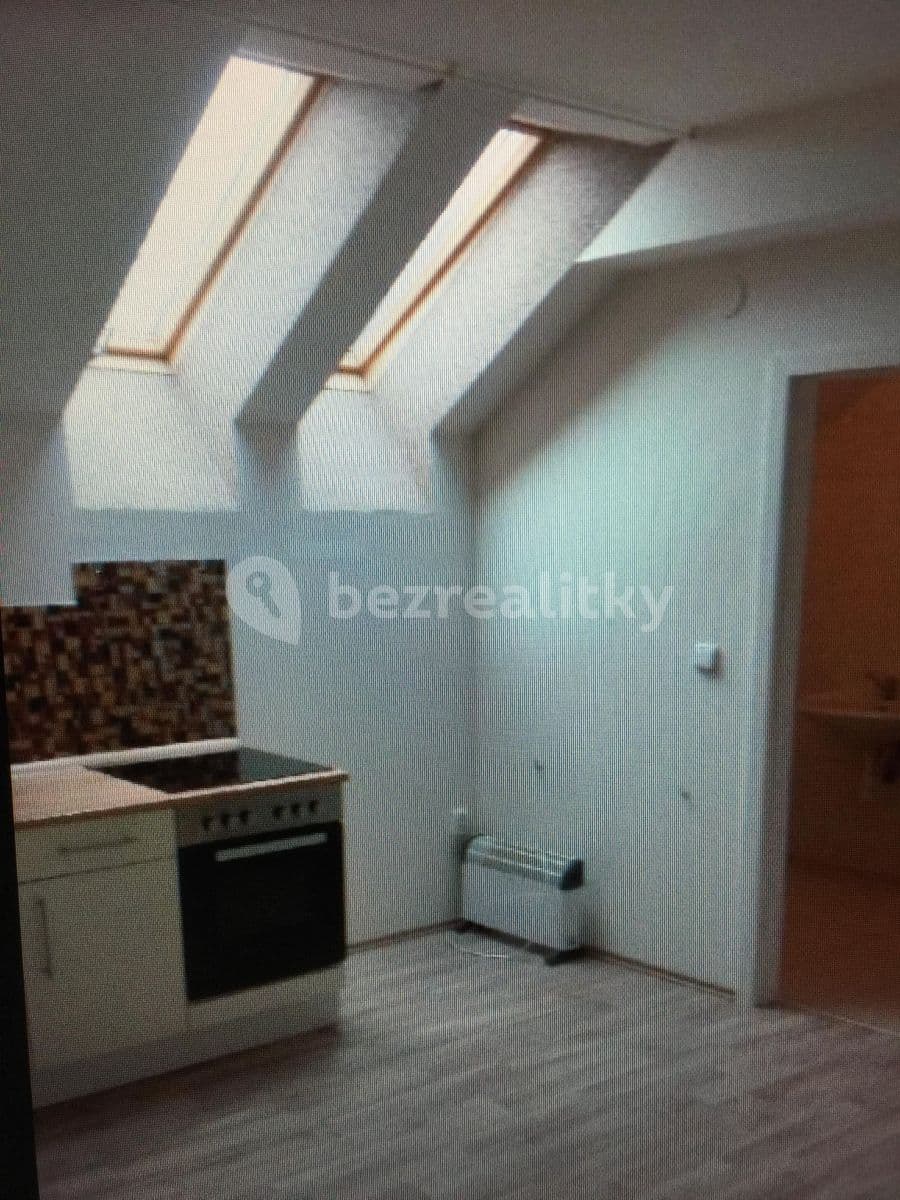Pronájem bytu Garsoniéra 22 m², Prokopa Velikého, Český Brod, Středočeský kraj Pronájem bytu Garsoniéra 22 m², Prokopa Velikého, Český Brod, Středočeský kraj