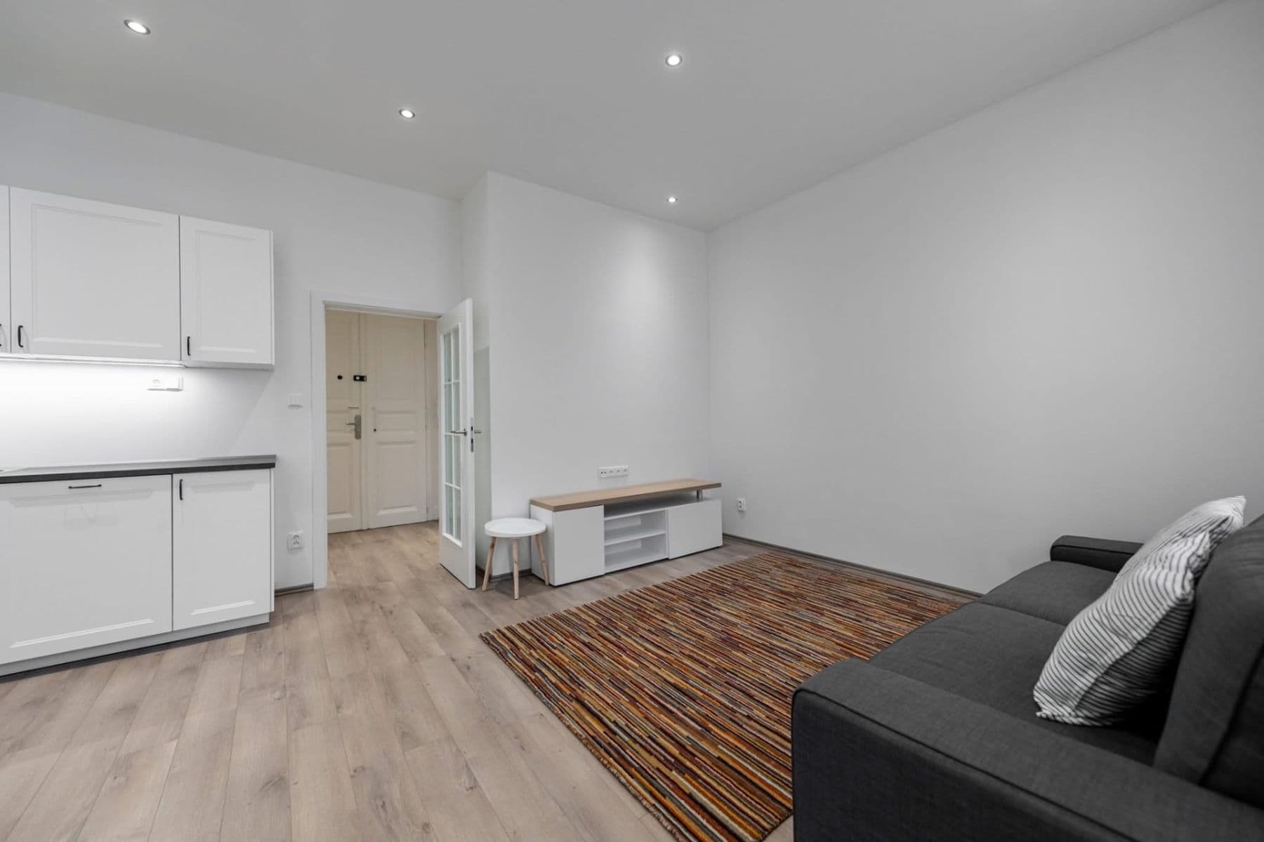 Pronájem bytu 2+kk 54 m², Budečská, Praha, Praha Pronájem bytu 2+kk 54 m², Budečská, Praha, Praha