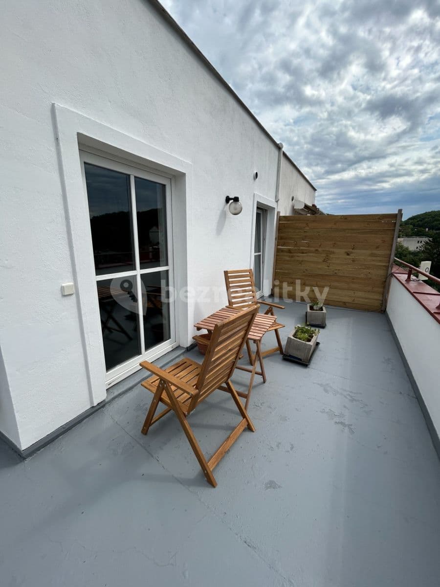 Pronájem bytu Garsoniéra 24 m², U Pekařky, Praha, Praha Pronájem bytu Garsoniéra 24 m², U Pekařky, Praha, Praha