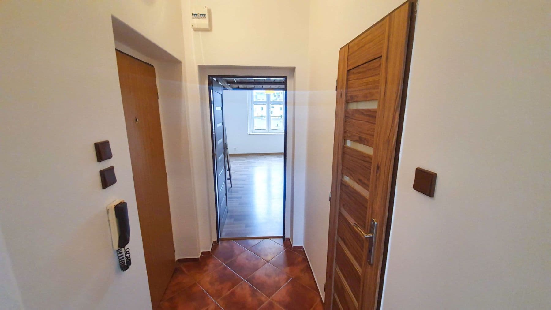 Pronájem bytu 1+1 30 m², Štúrova, Teplice, Ústecký kraj Pronájem bytu 1+1 30 m², Štúrova, Teplice, Ústecký kraj
