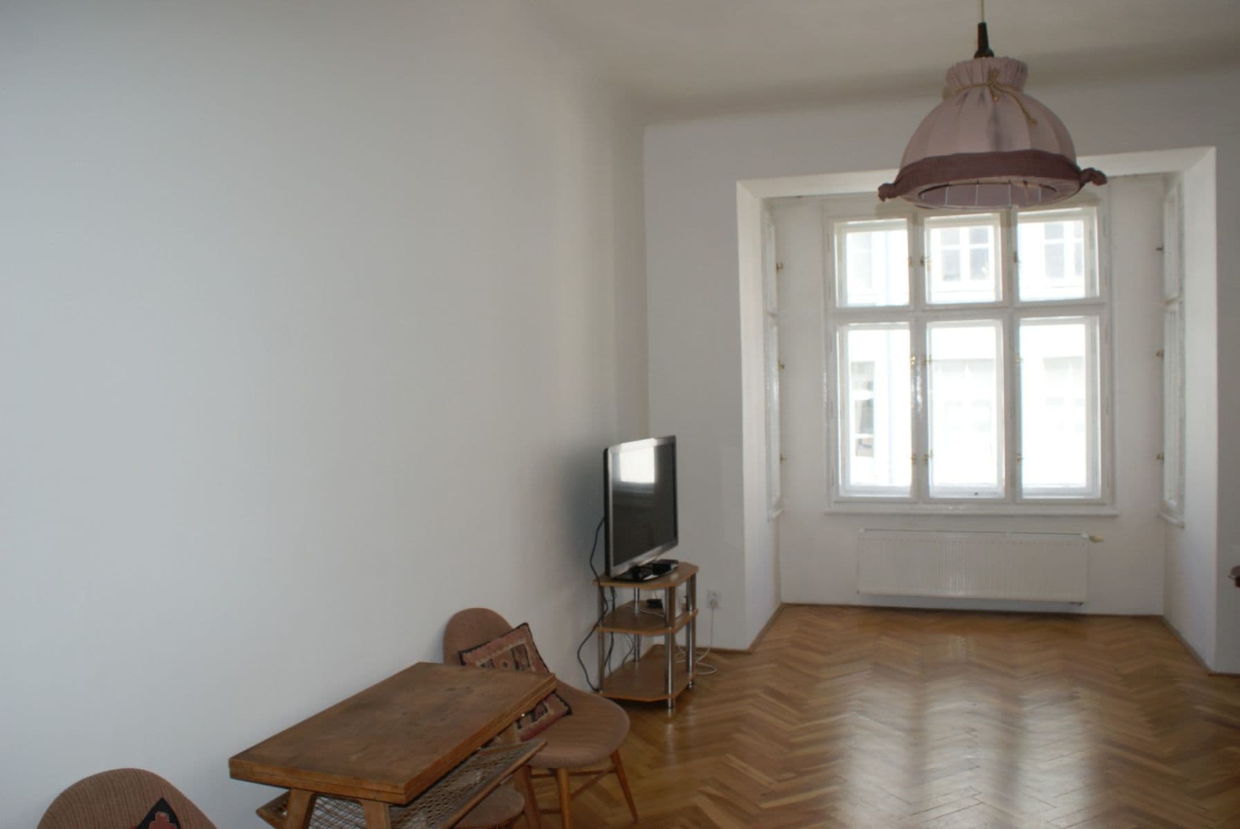 Pronájem bytu 2+1 77 m², Pod Kotlaskou, Praha, Praha Pronájem bytu 2+1 77 m², Pod Kotlaskou, Praha, Praha