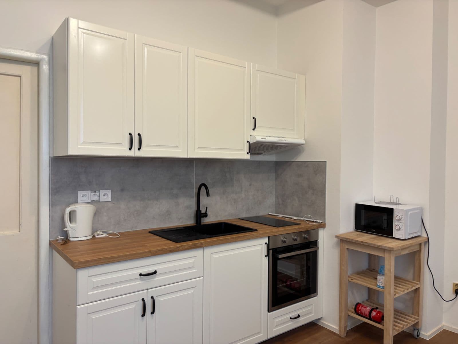 Pronájem bytu 1+kk 34 m², Londýnská, Praha, Praha Pronájem bytu 1+kk 34 m², Londýnská, Praha, Praha