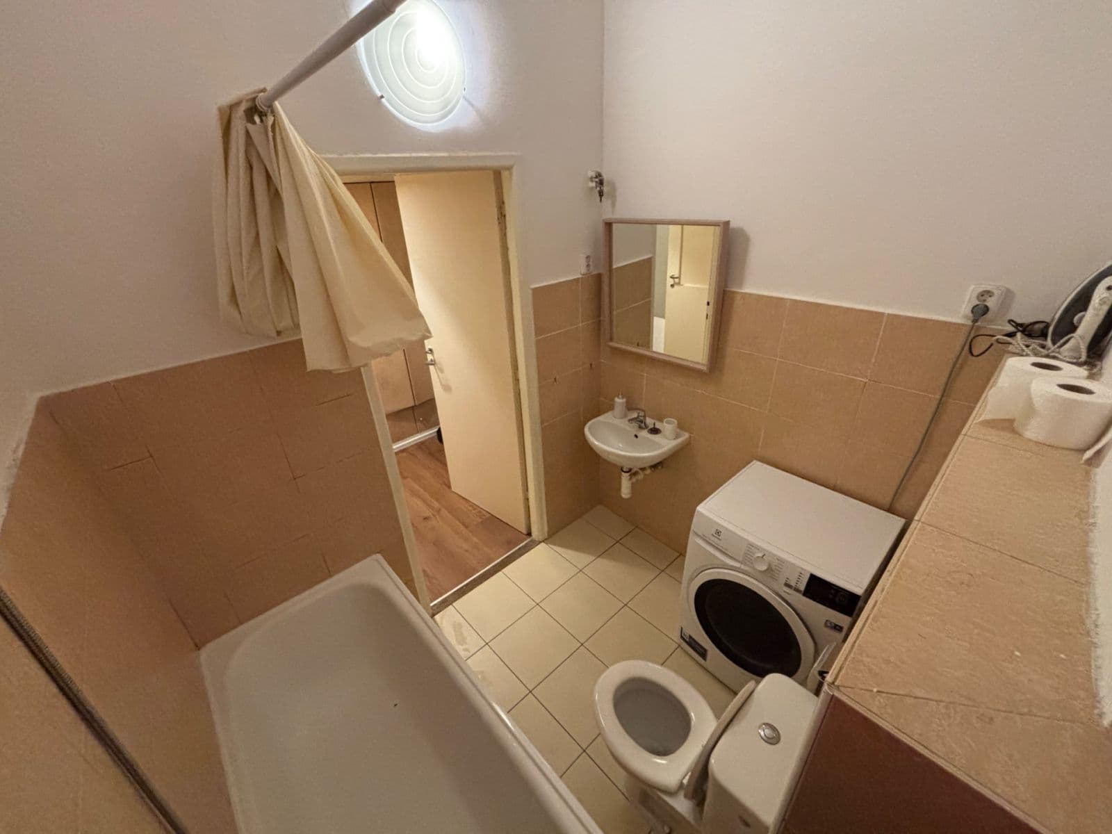 Pronájem bytu 1+kk 34 m², Londýnská, Praha, Praha Pronájem bytu 1+kk 34 m², Londýnská, Praha, Praha