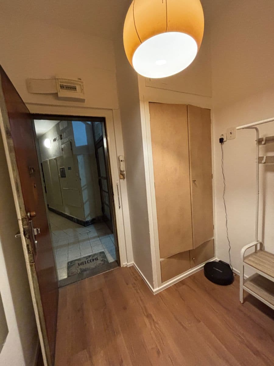 Pronájem bytu 1+kk 34 m², Londýnská, Praha, Praha Pronájem bytu 1+kk 34 m², Londýnská, Praha, Praha