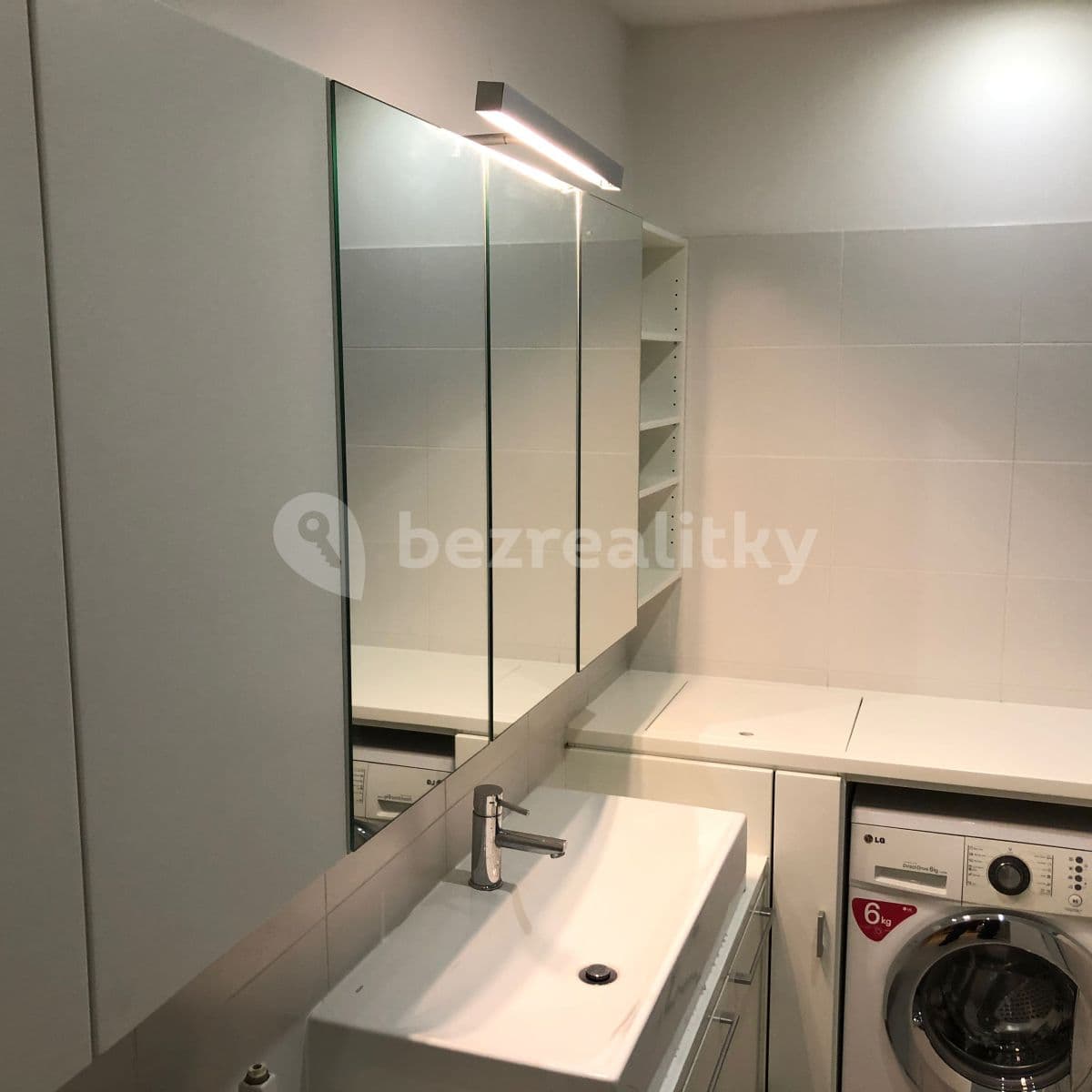 Pronájem bytu 3+kk 93 m², Jaromíra Vejvody, Praha, Praha Pronájem bytu 3+kk 93 m², Jaromíra Vejvody, Praha, Praha