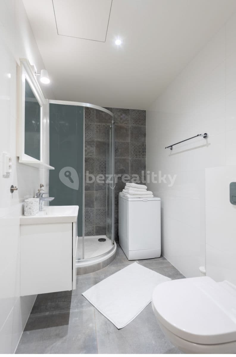 Pronájem bytu 1+kk 27 m², Slavíkova, Praha, Praha Pronájem bytu 1+kk 27 m², Slavíkova, Praha, Praha