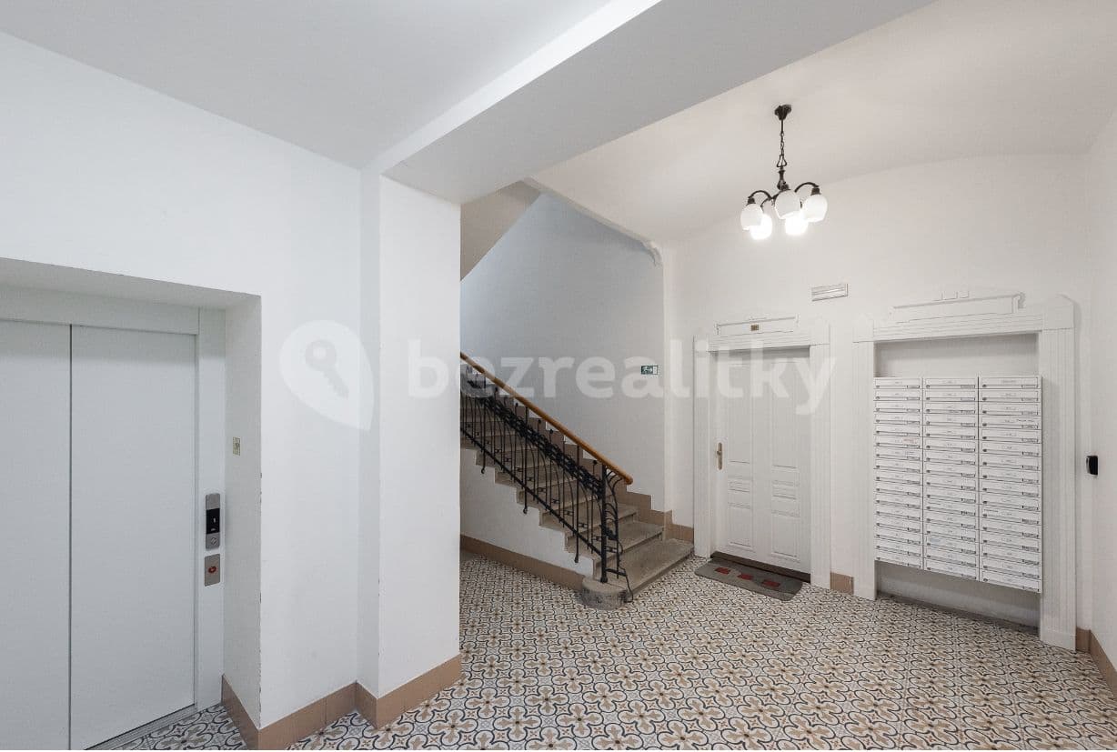 Pronájem bytu 1+kk 27 m², Slavíkova, Praha, Praha Pronájem bytu 1+kk 27 m², Slavíkova, Praha, Praha