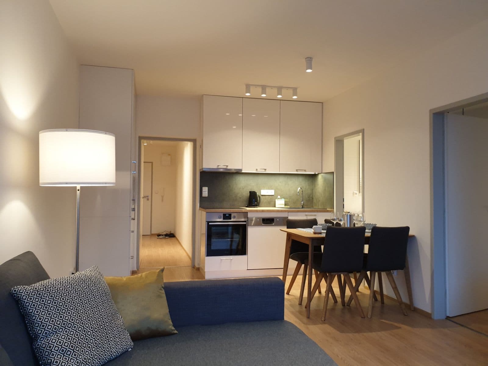 Pronájem bytu 2+kk 50 m², Křenová, Brno, Jihomoravský kraj Pronájem bytu 2+kk 50 m², Křenová, Brno, Jihomoravský kraj