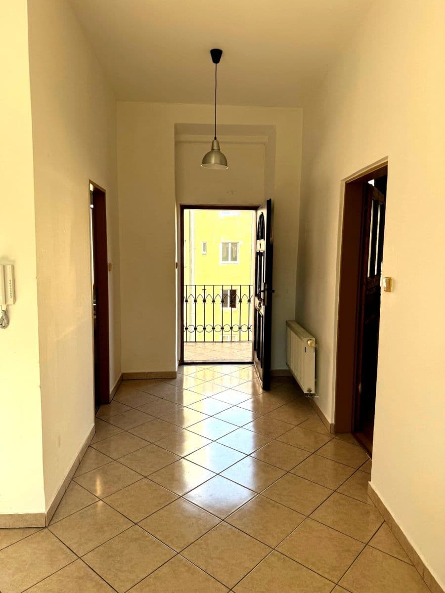 Pronájem bytu 2+kk 49 m², Ostrovského, Praha, Praha Pronájem bytu 2+kk 49 m², Ostrovského, Praha, Praha
