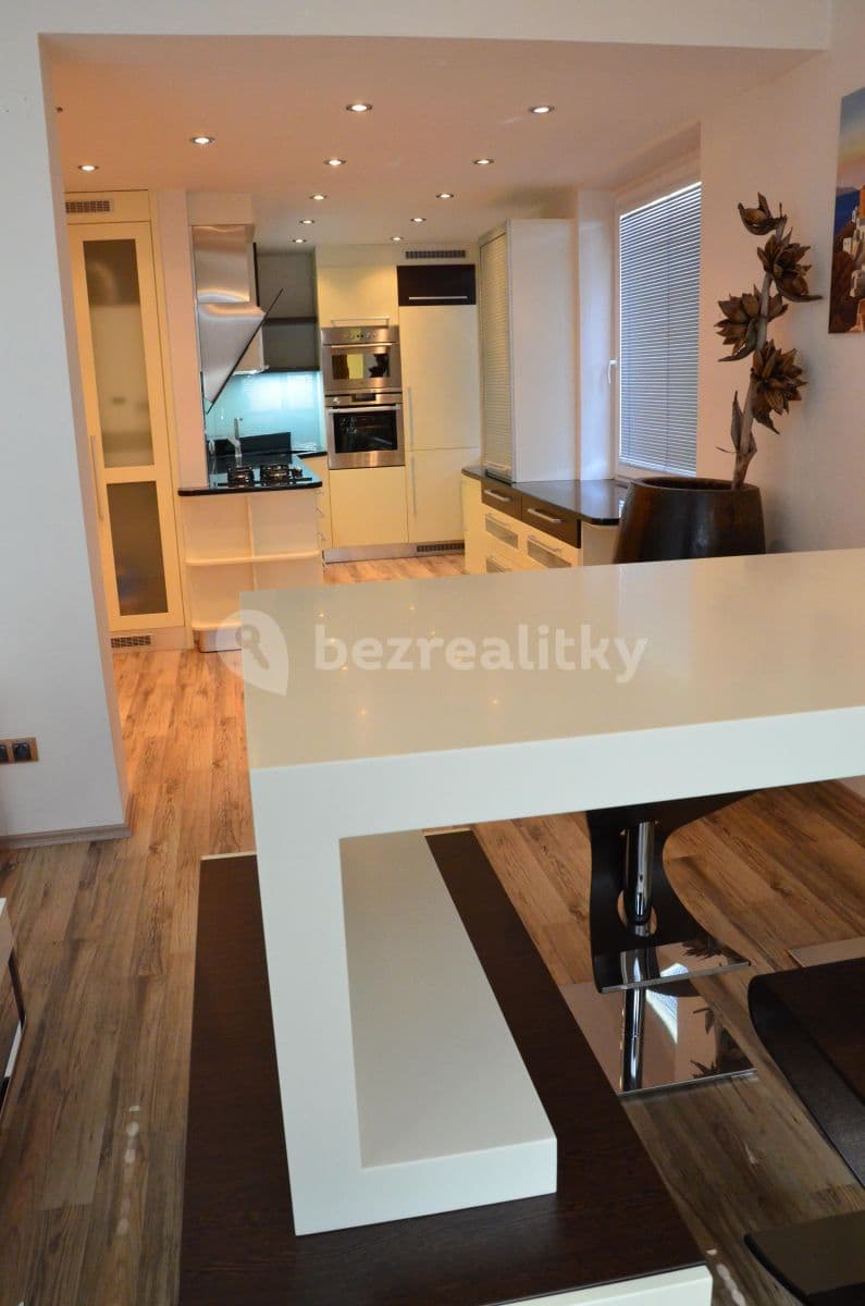 Pronájem bytu 4+1 92 m², Hřebíkova, Praha, Praha Pronájem bytu 4+1 92 m², Hřebíkova, Praha, Praha