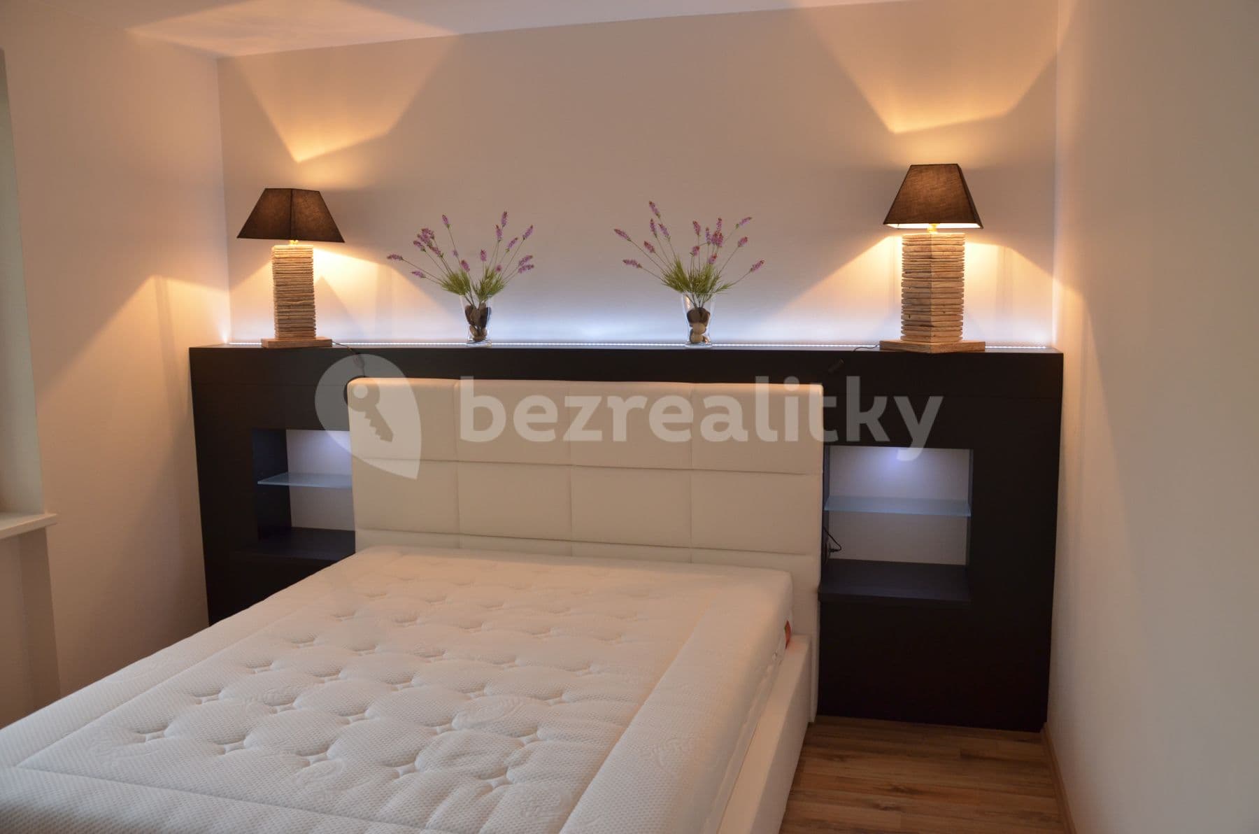 Pronájem bytu 4+1 92 m², Hřebíkova, Praha, Praha Pronájem bytu 4+1 92 m², Hřebíkova, Praha, Praha