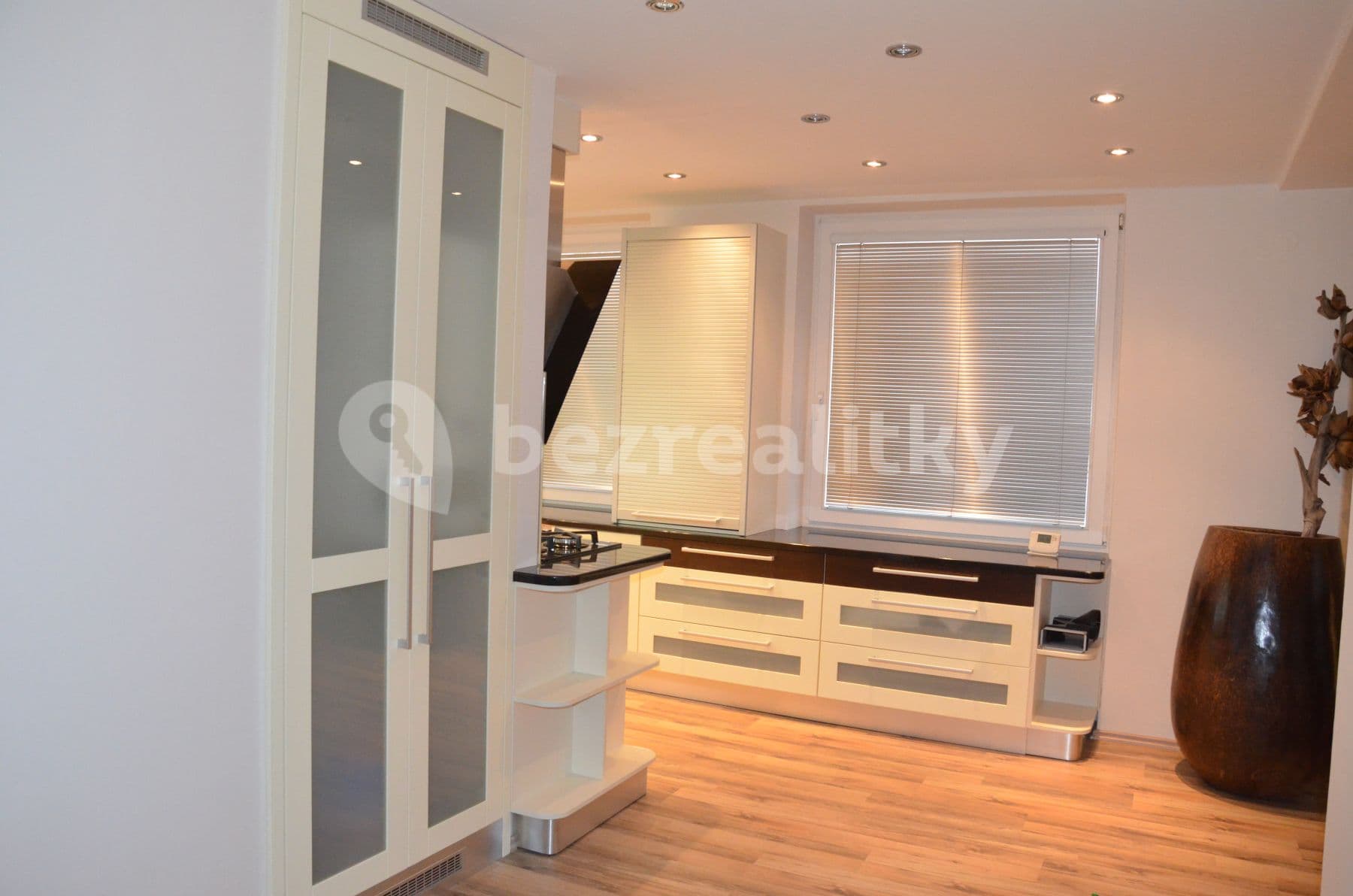 Pronájem bytu 4+1 92 m², Hřebíkova, Praha, Praha Pronájem bytu 4+1 92 m², Hřebíkova, Praha, Praha