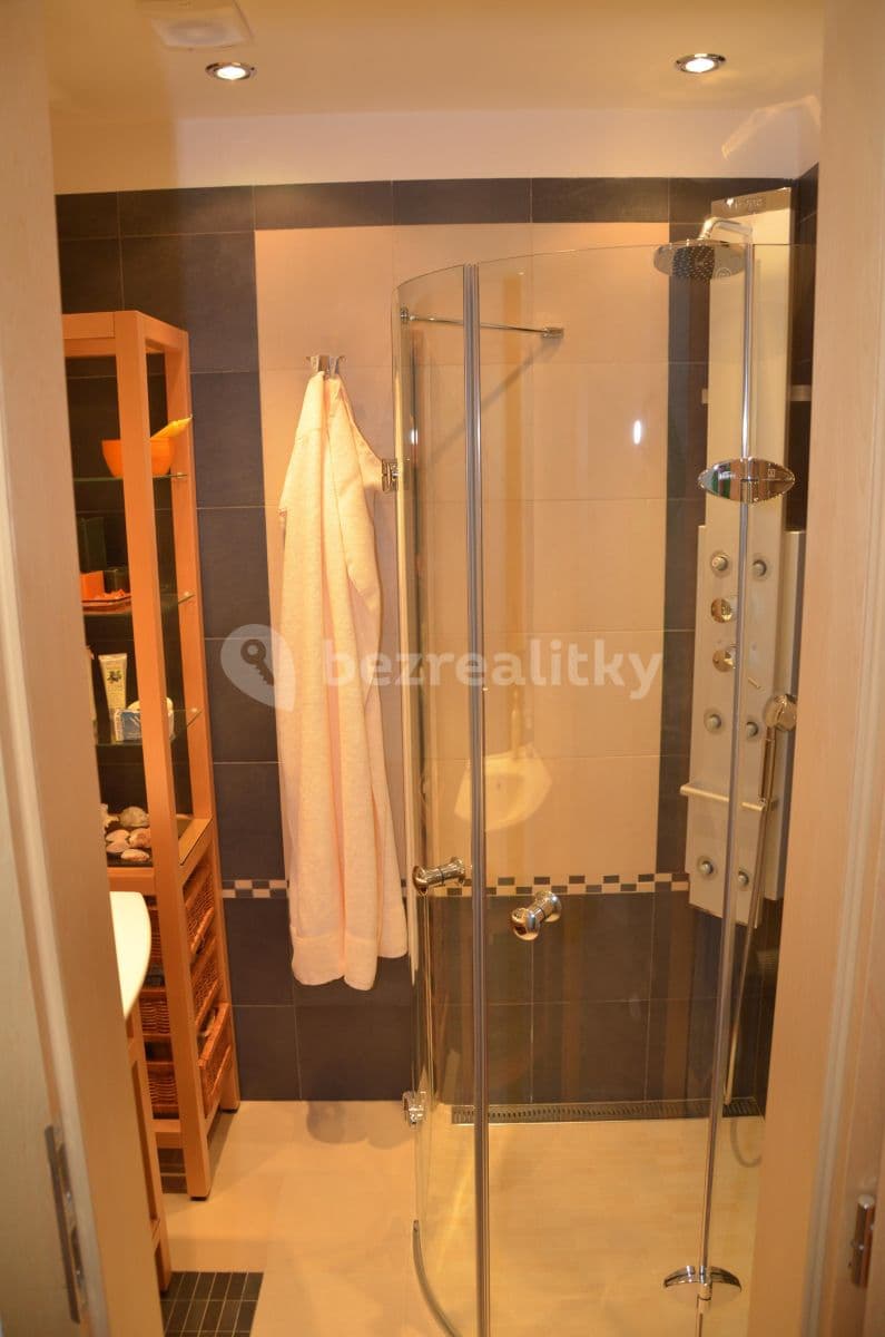 Pronájem bytu 4+1 92 m², Hřebíkova, Praha, Praha Pronájem bytu 4+1 92 m², Hřebíkova, Praha, Praha