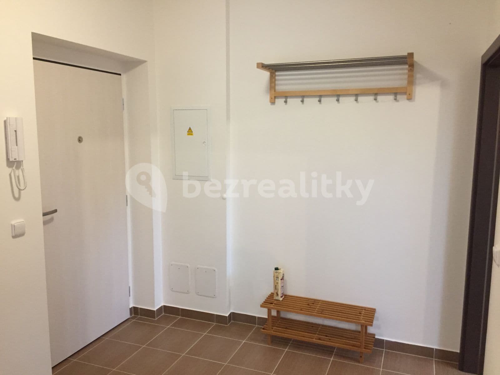 Pronájem bytu 2+kk 65 m², Antonína Petrofa, Hradec Králové, Královéhradecký kraj Pronájem bytu 2+kk 65 m², Antonína Petrofa, Hradec Králové, Královéhradecký kraj