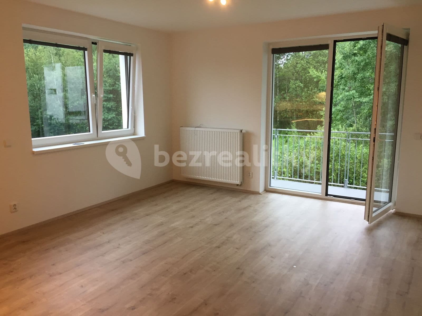Pronájem bytu 2+kk 65 m², Antonína Petrofa, Hradec Králové, Královéhradecký kraj Pronájem bytu 2+kk 65 m², Antonína Petrofa, Hradec Králové, Královéhradecký kraj