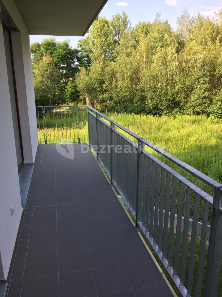Pronájem bytu 2+kk 65 m², Antonína Petrofa, Hradec Králové, Královéhradecký kraj Pronájem bytu 2+kk 65 m², Antonína Petrofa, Hradec Králové, Královéhradecký kraj