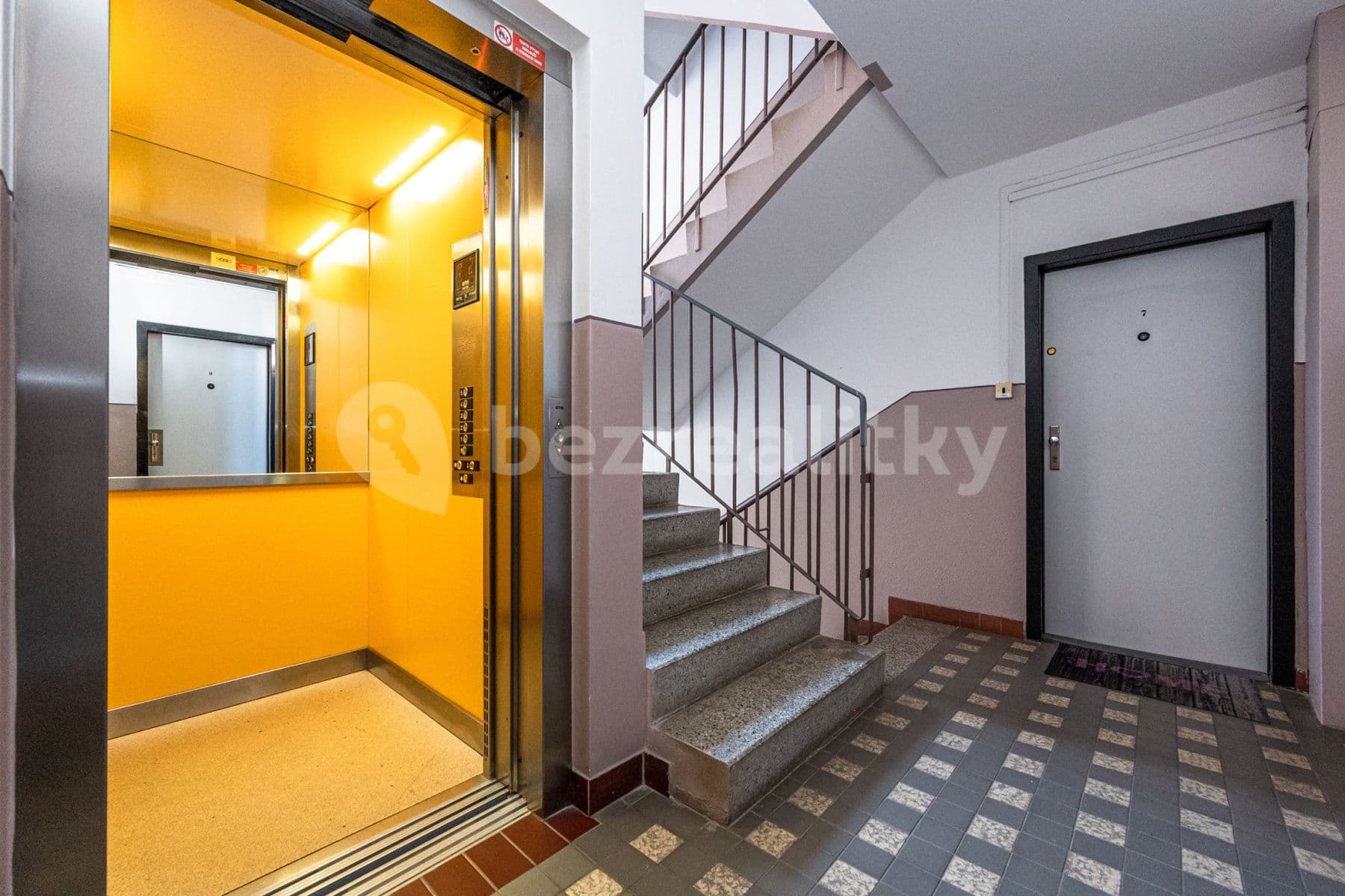 Pronájem bytu 2+kk 49 m², Brichtova, Praha, Praha Pronájem bytu 2+kk 49 m², Brichtova, Praha, Praha
