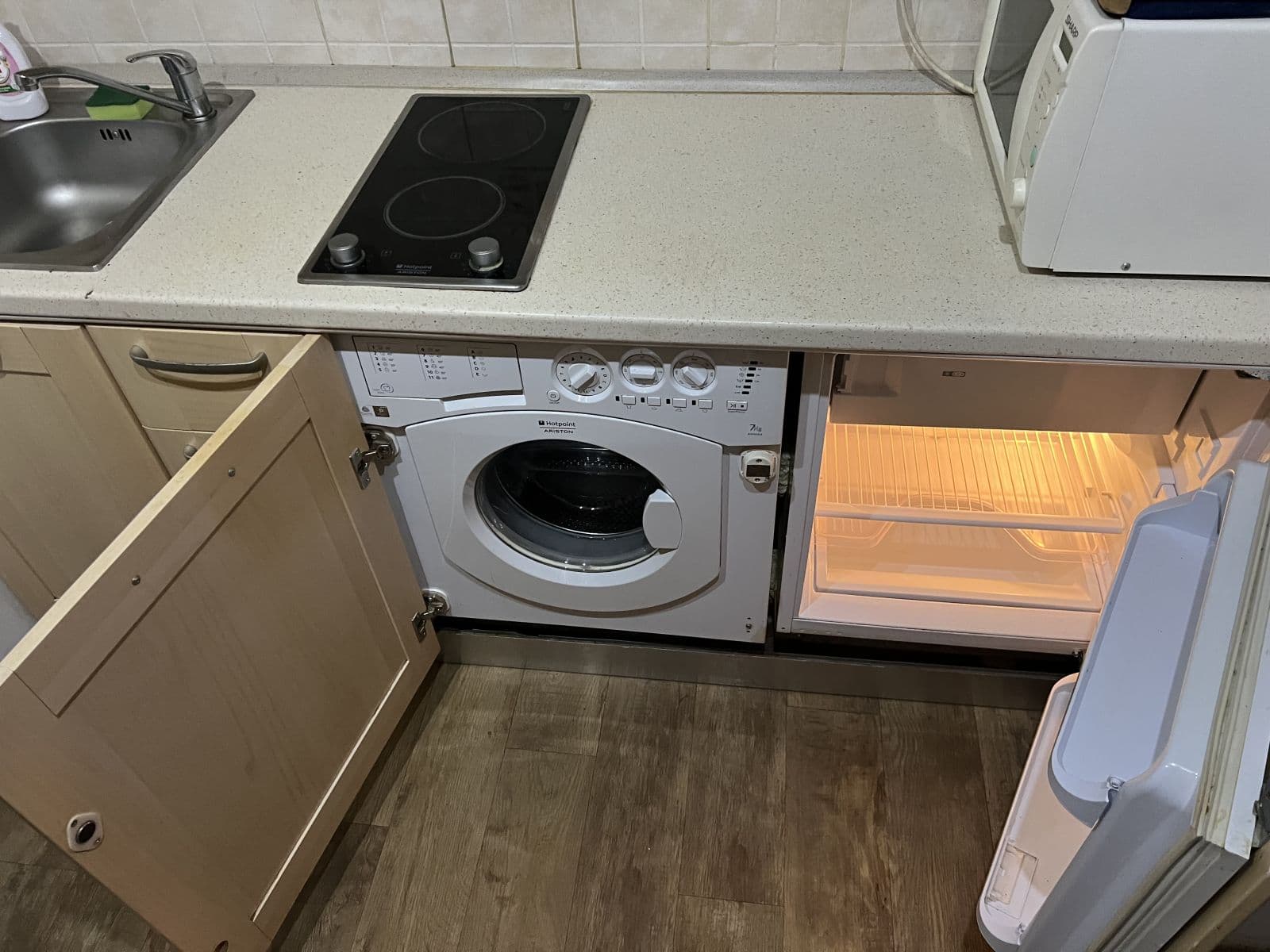 Pronájem bytu 1+kk 25 m², Josefa Houdka, Praha, Praha Pronájem bytu 1+kk 25 m², Josefa Houdka, Praha, Praha