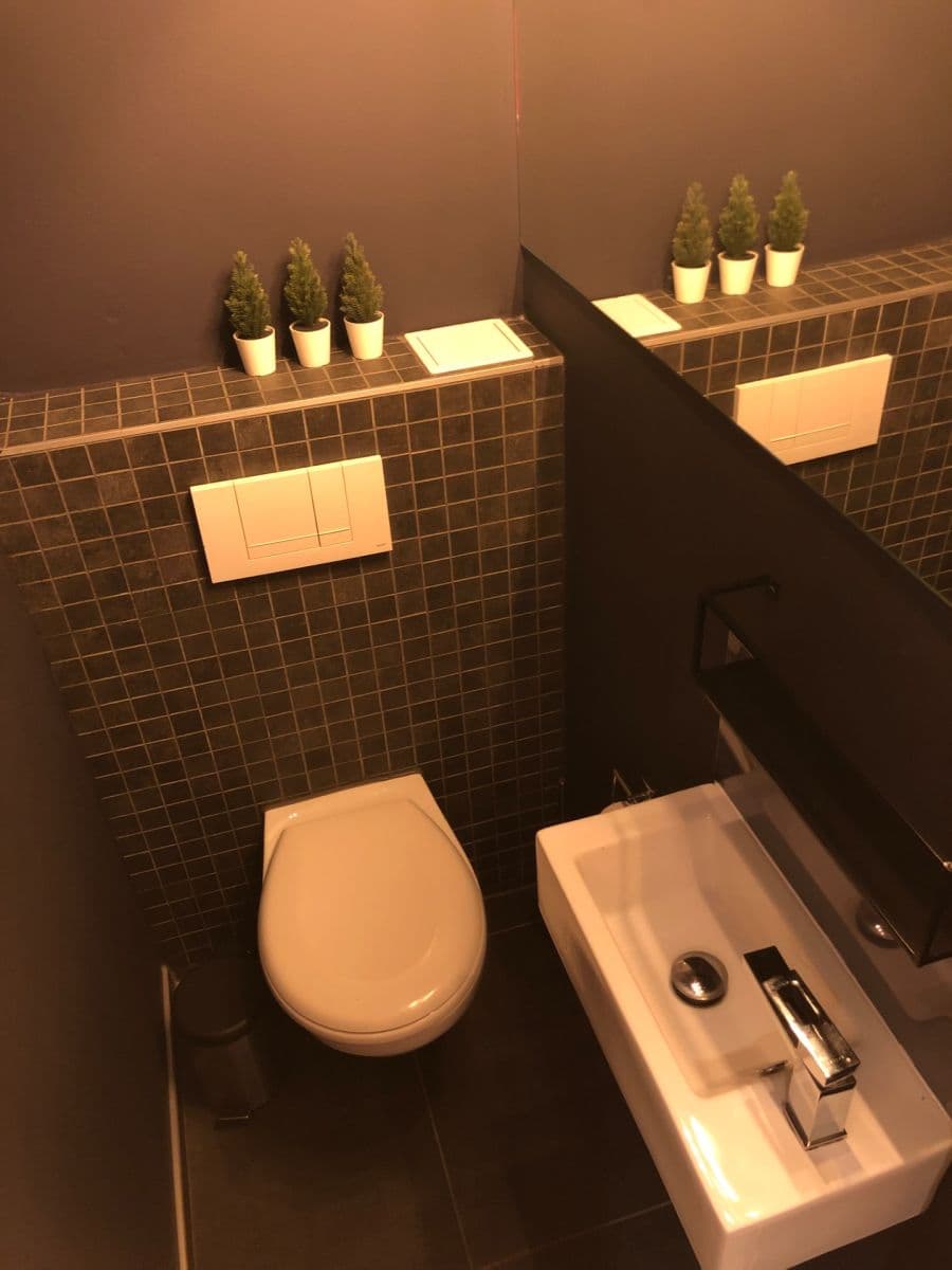 Pronájem bytu 1+kk 50 m², Sadová, Karlovy Vary, Karlovarský kraj Pronájem bytu 1+kk 50 m², Sadová, Karlovy Vary, Karlovarský kraj