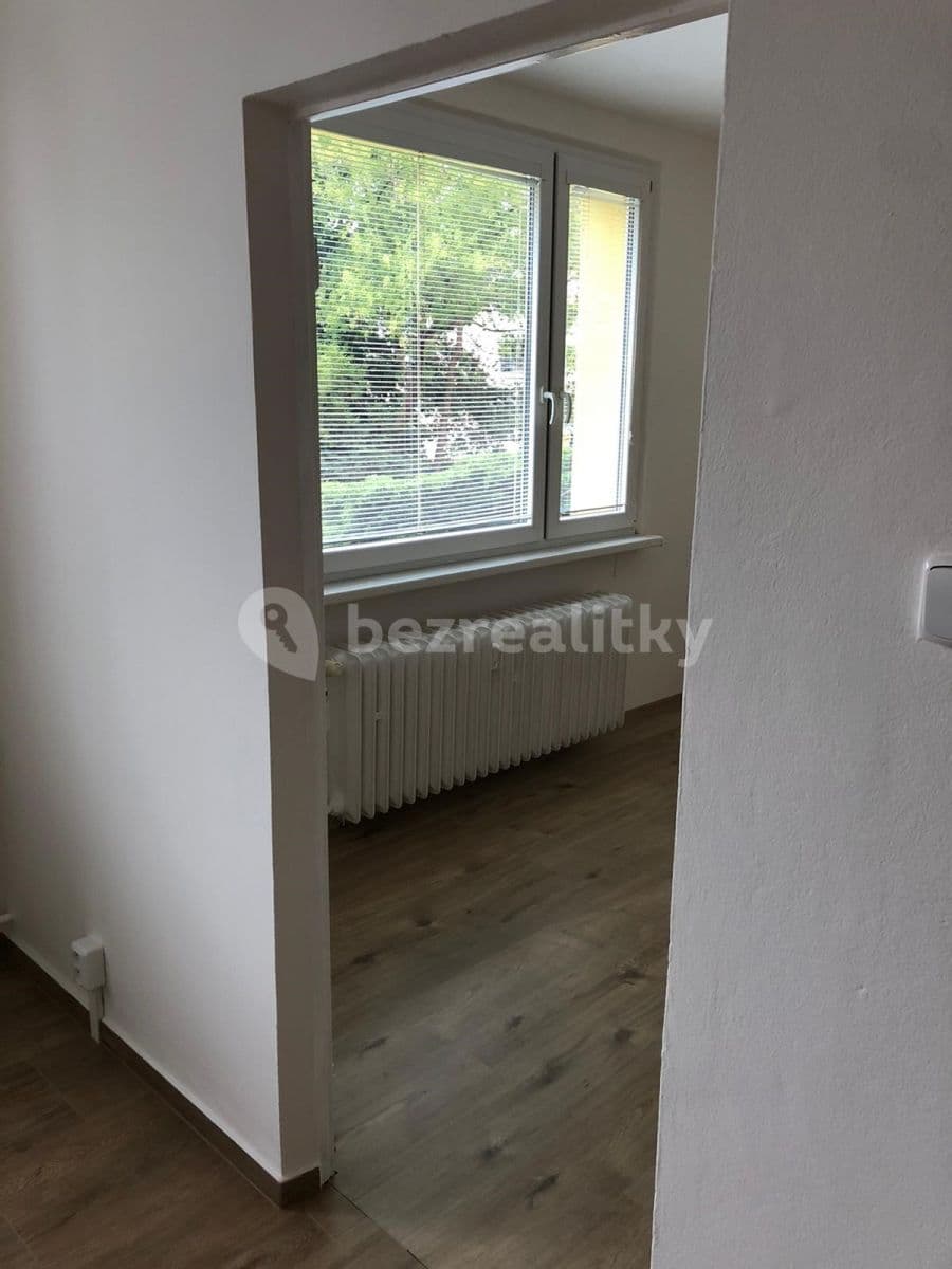 Pronájem bytu 2+1 67 m², Tolstého, Ústí nad Labem, Ústecký kraj Pronájem bytu 2+1 67 m², Tolstého, Ústí nad Labem, Ústecký kraj