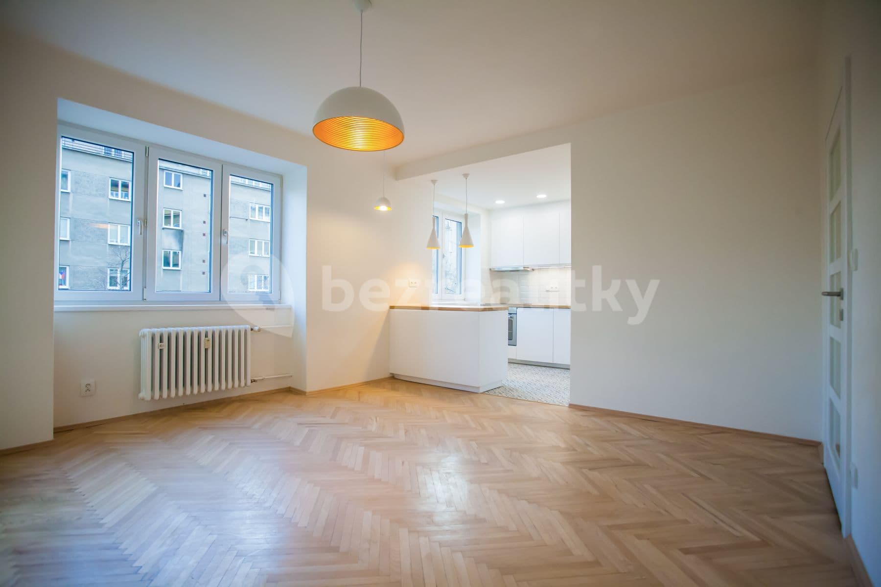 Pronájem bytu 2+kk 59 m², 28. pluku, Praha, Praha Pronájem bytu 2+kk 59 m², 28. pluku, Praha, Praha
