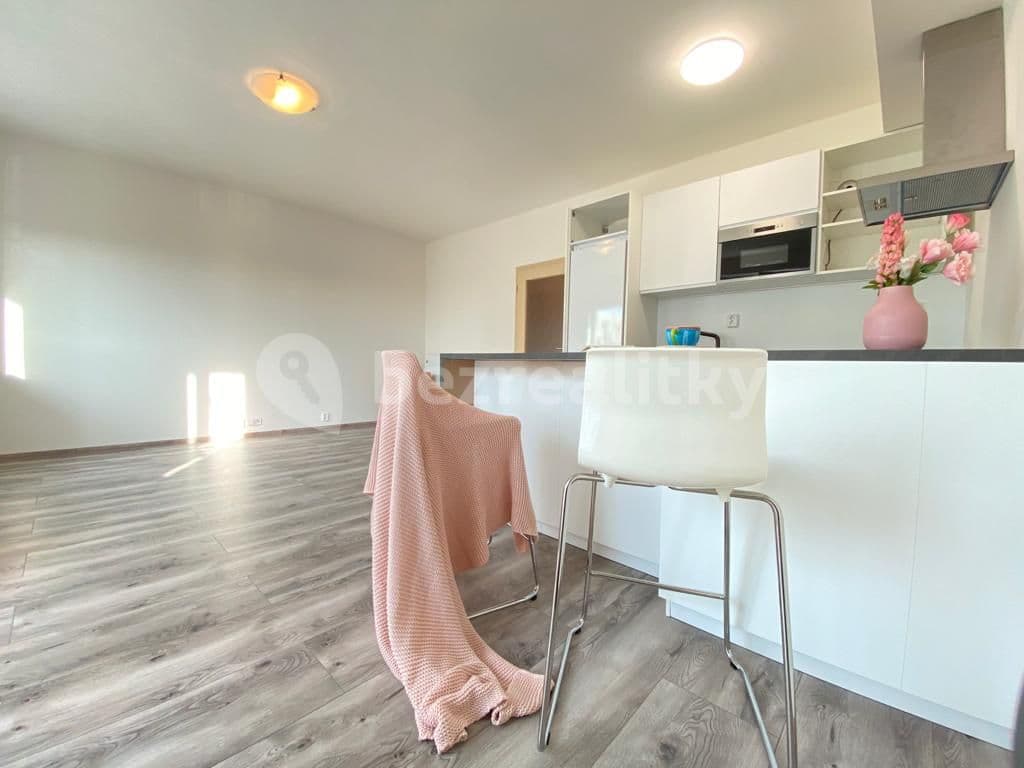 Pronájem bytu 1+kk 35 m², Bratislavská, Praha, Praha Pronájem bytu 1+kk 35 m², Bratislavská, Praha, Praha